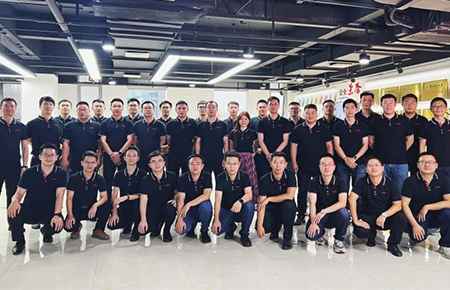 为了离你更近，才有了这张“新”合影